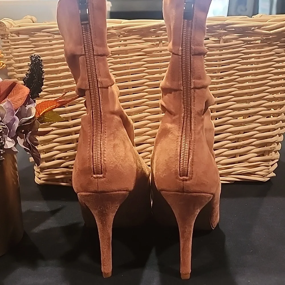 Chic Suede Slouch Boots in Pink - Picture 3 of 7